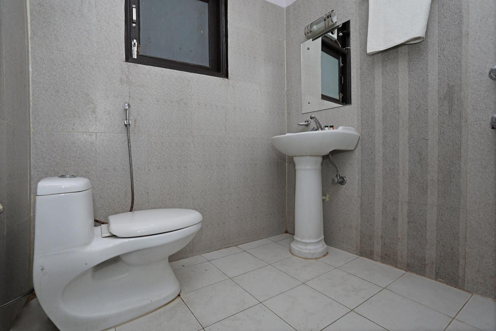 Hotel O Mahipalpur Inn Ню Делхи Екстериор снимка