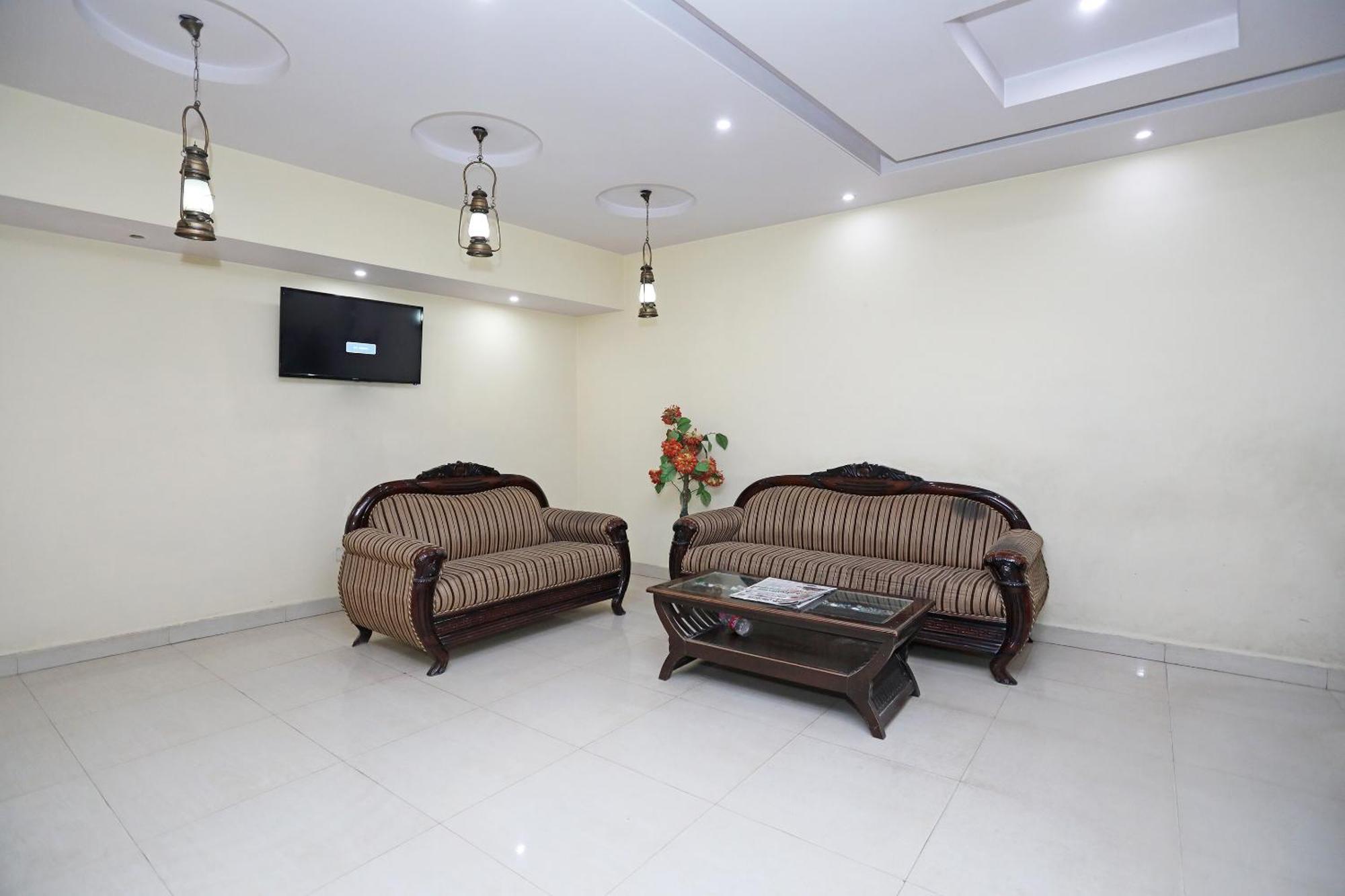 Hotel O Mahipalpur Inn Ню Делхи Екстериор снимка