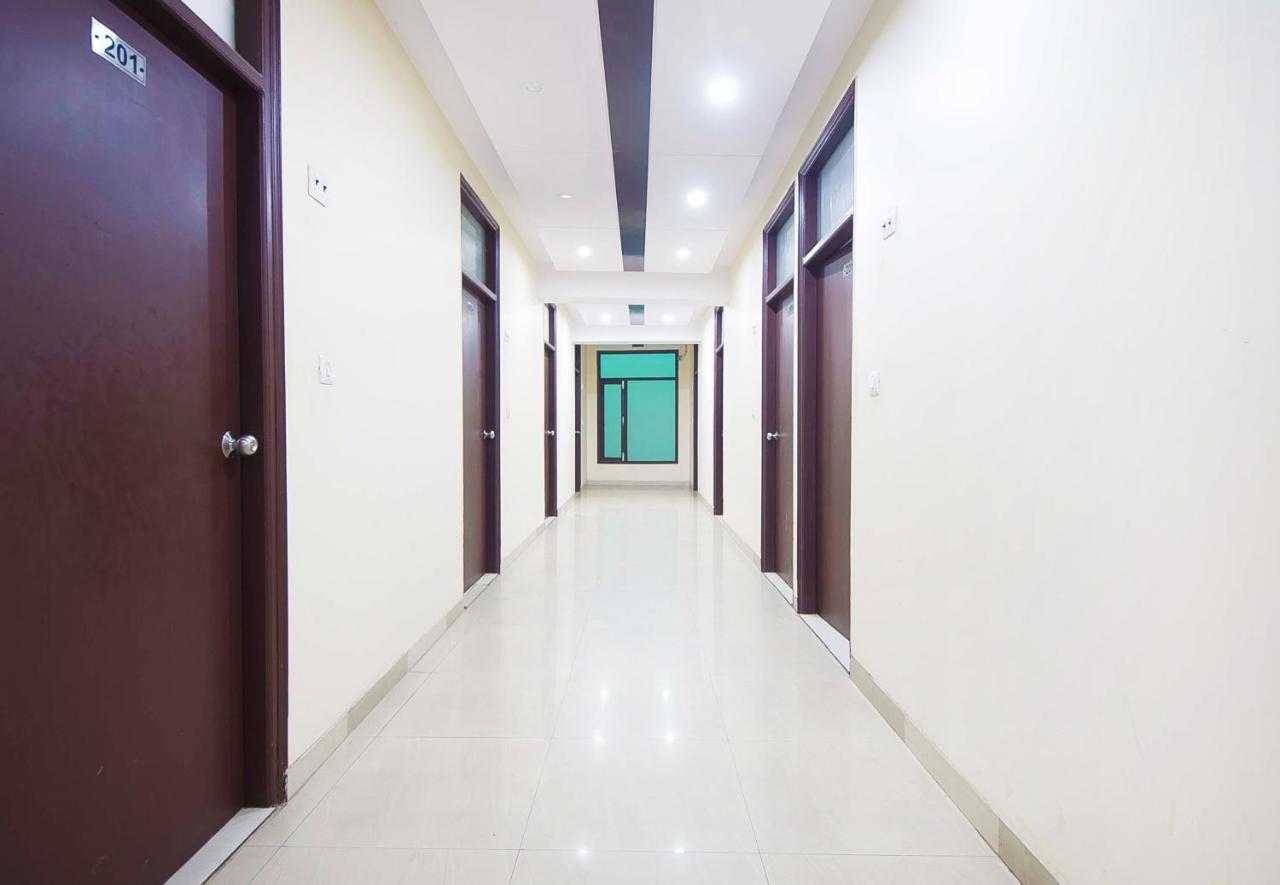 Hotel O Mahipalpur Inn Ню Делхи Екстериор снимка