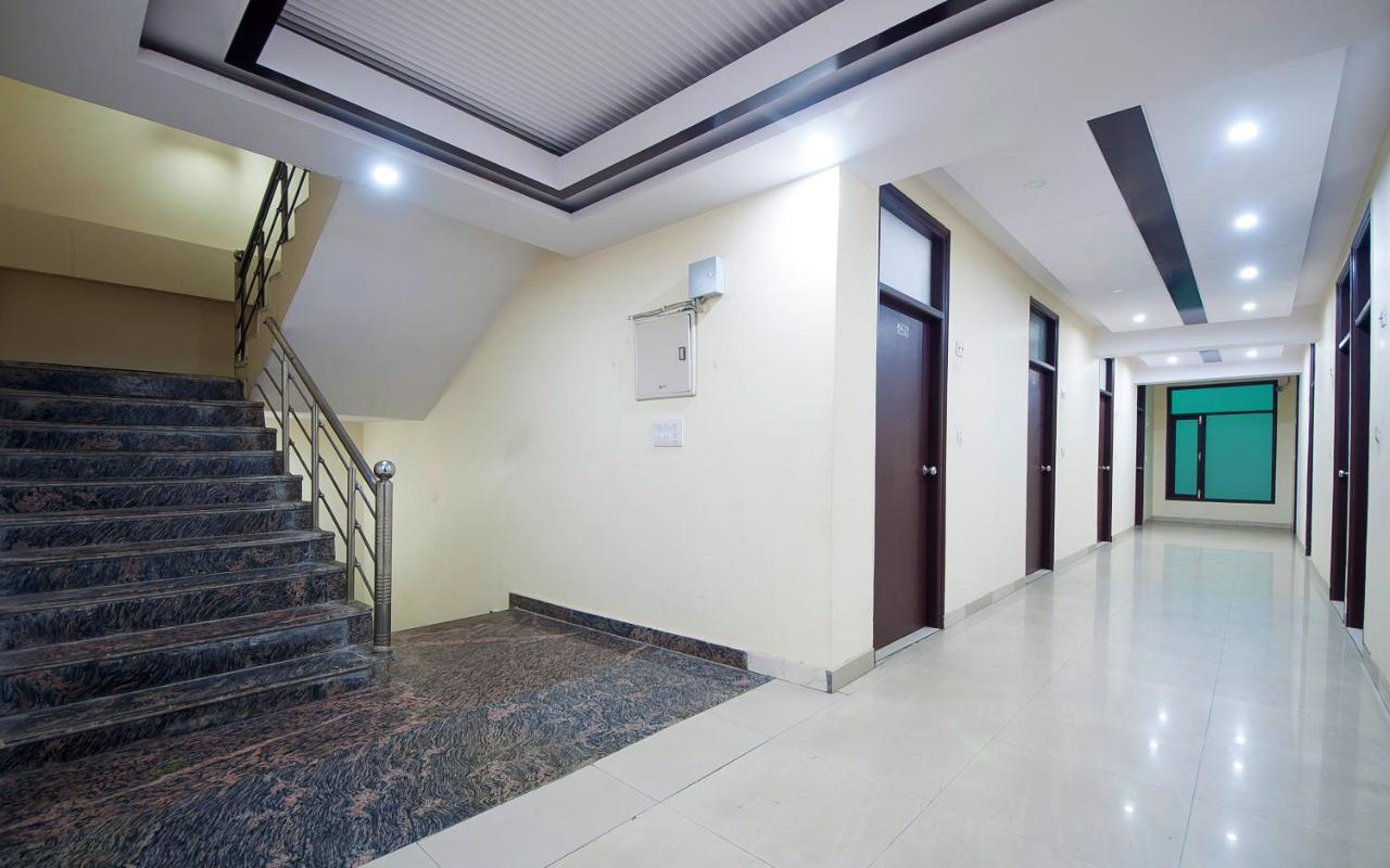 Hotel O Mahipalpur Inn Ню Делхи Екстериор снимка