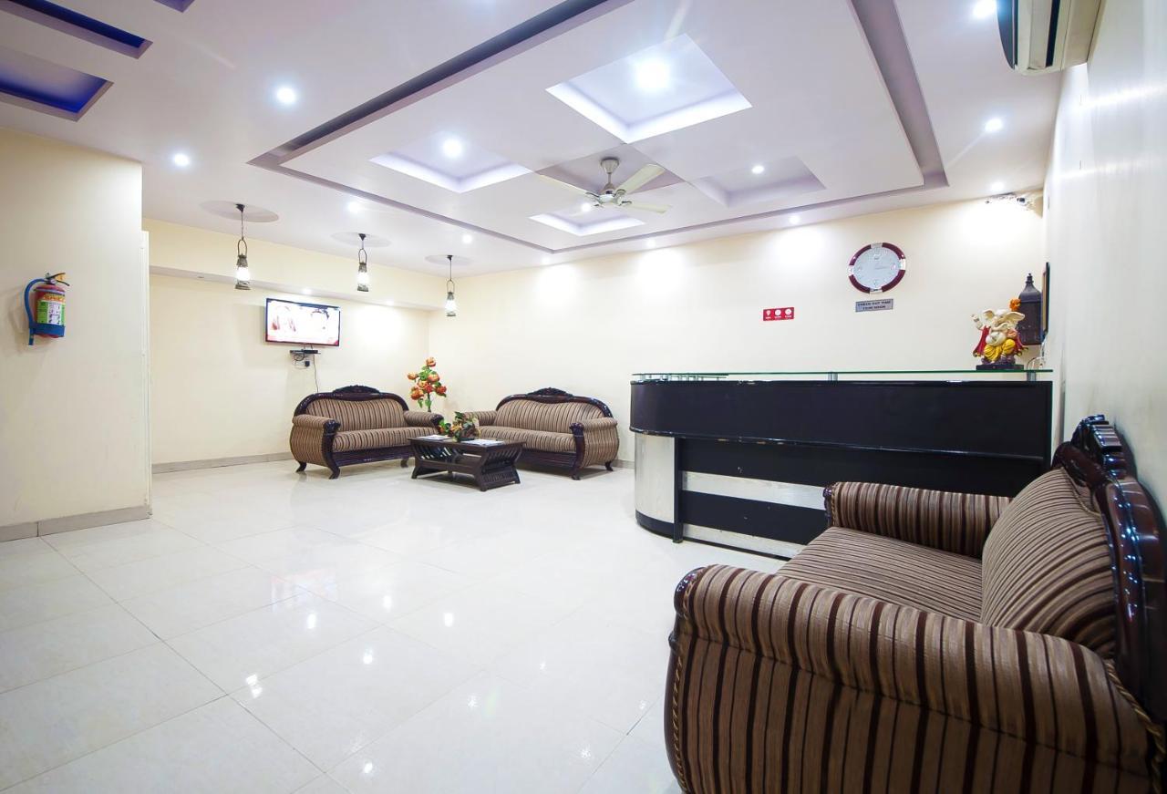 Hotel O Mahipalpur Inn Ню Делхи Екстериор снимка