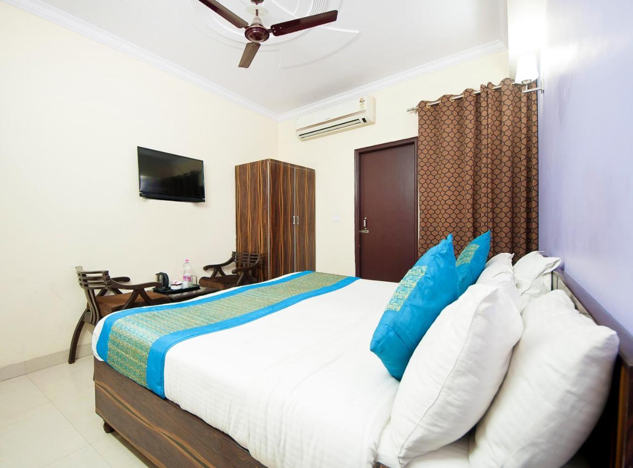 Hotel O Mahipalpur Inn Ню Делхи Екстериор снимка